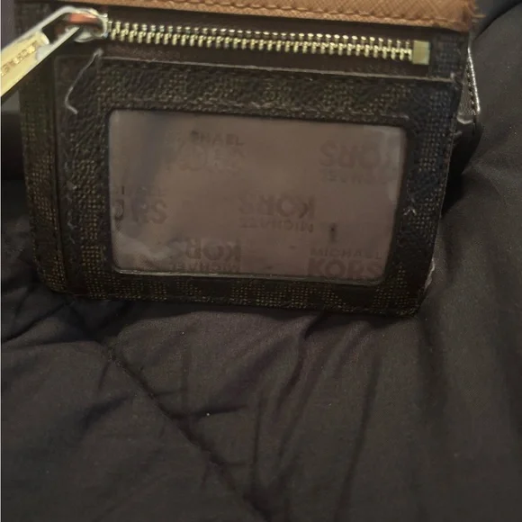 Michael Kors Jet Set Travel Card Case – Logo Canvas Compact Wallet - Picture 2 of 5